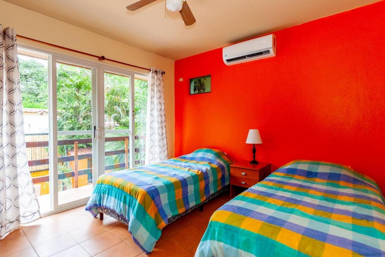 Nicely Priced Duplex In Surfside With Private Pool And Ac In Every Room Potrero  Ngoại thất bức ảnh
