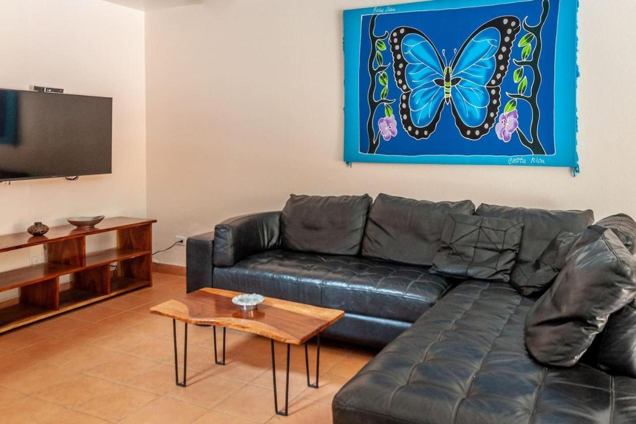 Nicely Priced Duplex In Surfside With Private Pool And Ac In Every Room Potrero  Ngoại thất bức ảnh